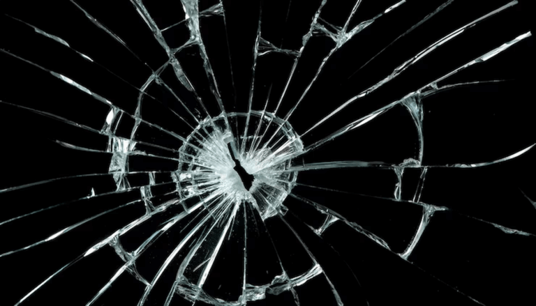 Why Does Toughened Glass Break Suddenly? Causes, Risks and Solutions